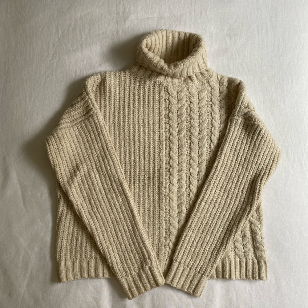 Line Sweater